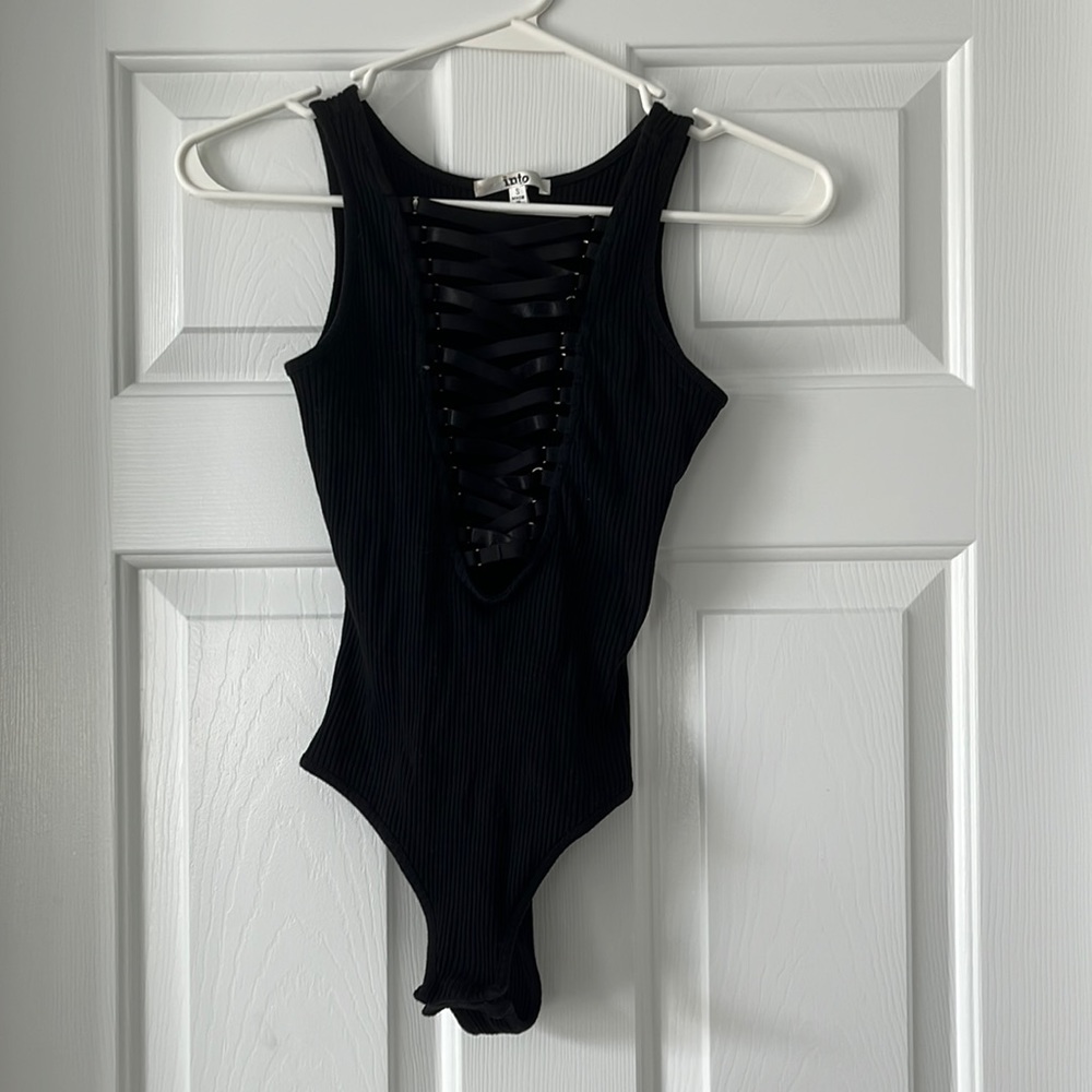 NEVER WORN LF black bodysuit lace front